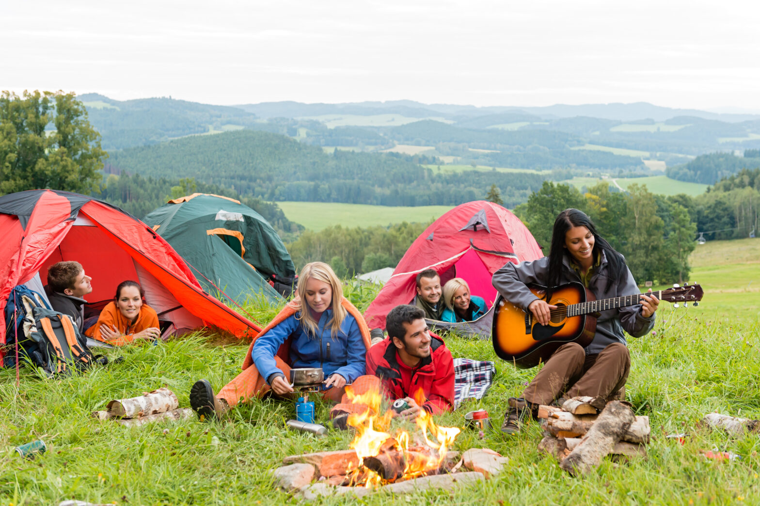 Der ultimative Campingführer: Tipps, Tricks und Hacks für ein perfektes Outdoor-Abenteuer